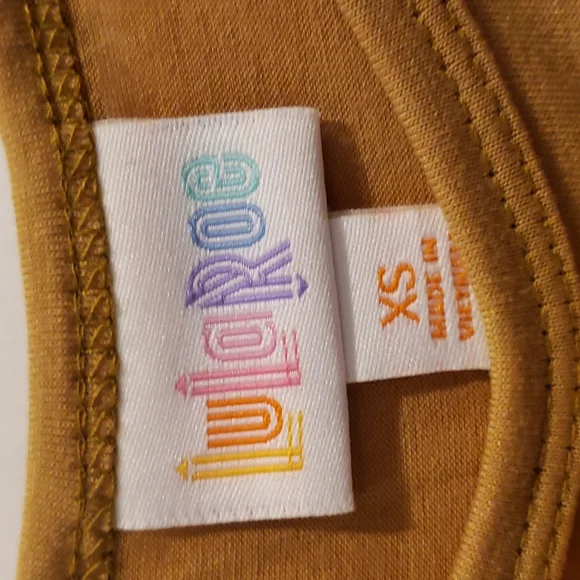 LuLaRoe women's solid yellow scoop neck tunic Irma style top sz XS - Picture 3 of 4